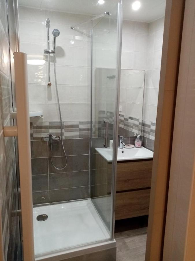 Au Pied Des Falaises Apartment เลอเทรปอร์ ภายนอก รูปภาพ